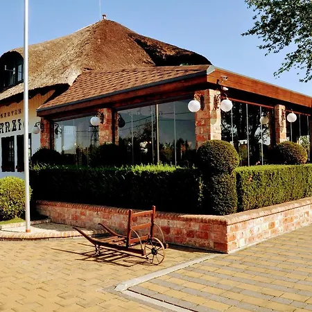 Kantar Fogado Es Etterem Bed & Breakfast Vitnyed